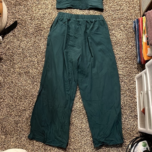 2 Piece Set - Picture 4 of 6